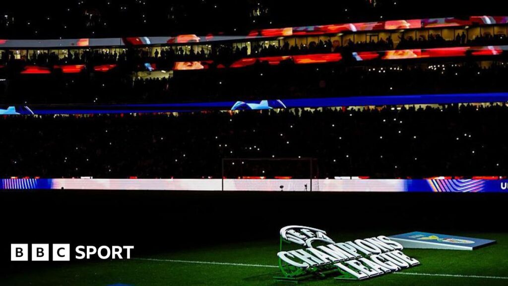 Benfica suspends five crowd over racist incidents