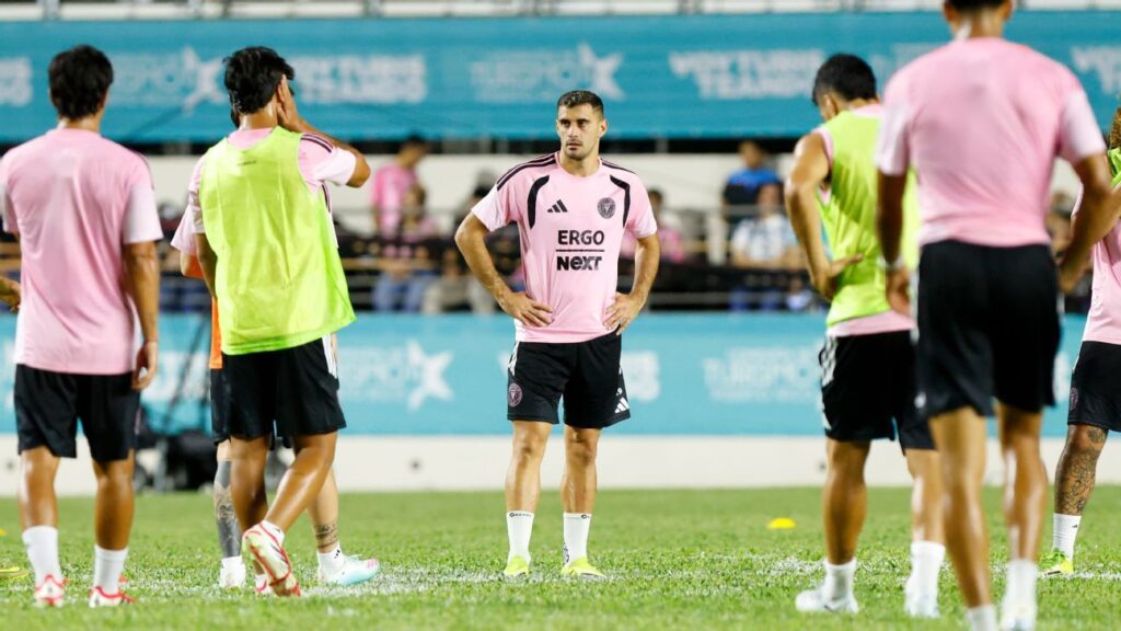 Transfer Update: Berterame in awe of Messi, Suárez in training