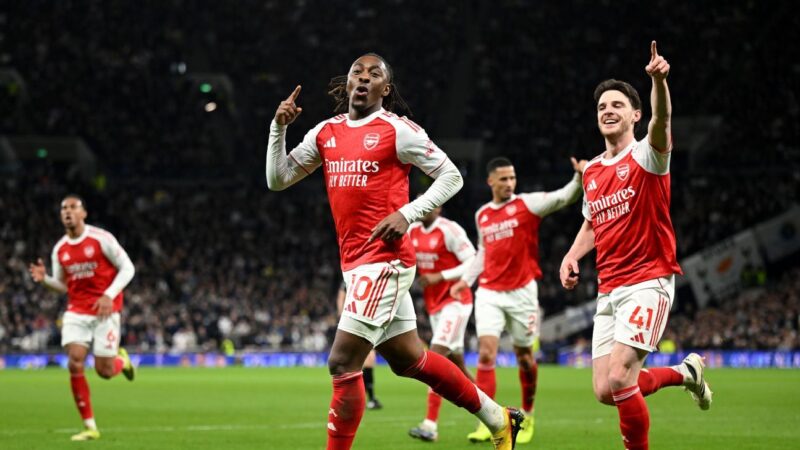 Arsenal answer championship pressure with resounding derby win at Tottenham