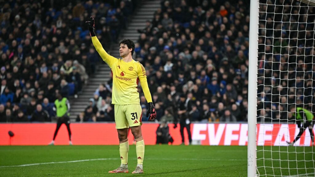 Lammens mitigates ‘chaos’ as United reach top 4