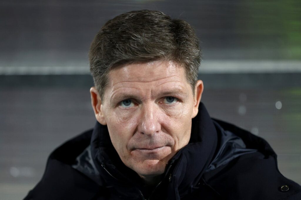 Oliver Glasner unconvinced over Crystal Palace future as walls appear to close in