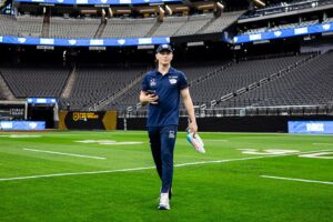 Newman and Hankinson relishing ‘surreal’ opening at Allegiant ground