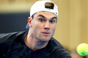 Draper’s tour comeback ended by Rinderknech in Dubai