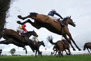 Mask Of Zorro chases the five-timer at Bangor