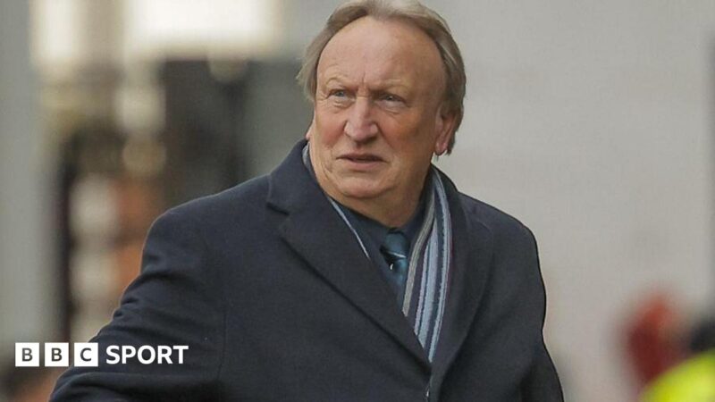 Confirmed: ‘I thought I’d be at Spurs’ – Warnock returns as Torquay boss