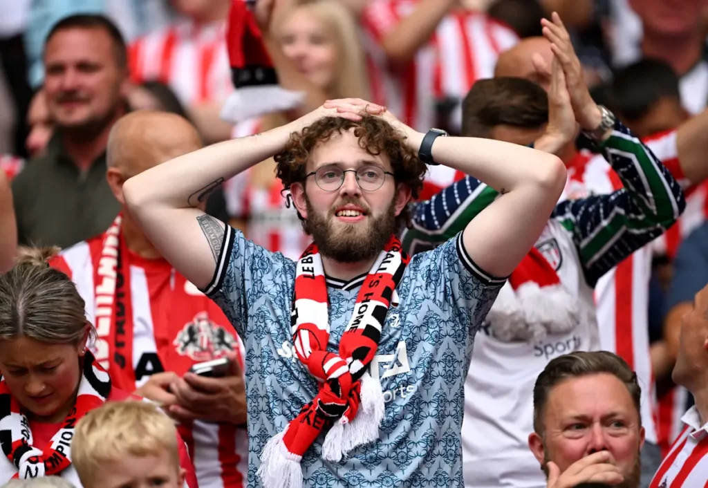 Market Watch: ‘I’ve Seen Them Deteriorate’ – Former Leeds United Star Oozes Confidence For Sunderland contest