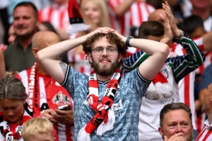 Market Watch: ‘I’ve Seen Them Deteriorate’ – Former Leeds United Star Oozes Confidence For Sunderland contest