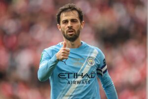 Bernardo Silva formally informs Manchester City he’s leaving: report