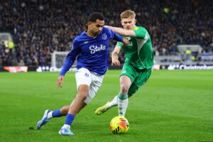 Everton join race as Newcastle push to sign 28-year-old Arsenal ace — Key Details