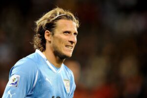 Update: ‘It was a blessing to play with Suarez and Cavani for Uruguay. They helped raise the level of a generation that made history at the 2010 World Cup’ Diego Forlan recalls his role in La Celeste’s legendary attacking trident