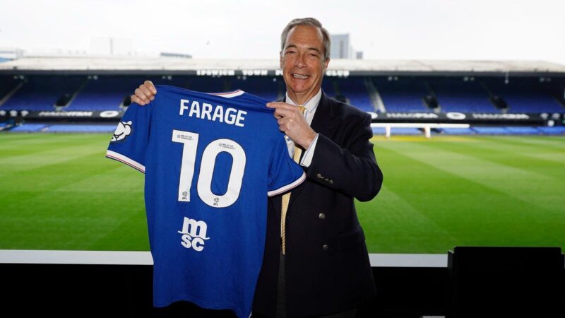 Nigel Farage says he has been invited to watch Sunderland after Ipswich visit backlash