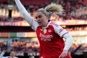Explained: Quickfire Russo hat-trick sees off Spurs as Arsenal stay in WSL title race