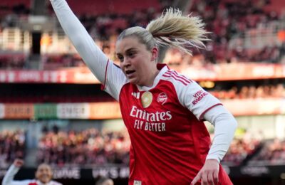 Quickfire Russo hat trick sees off Spurs as Arsenal stay in WSL title race