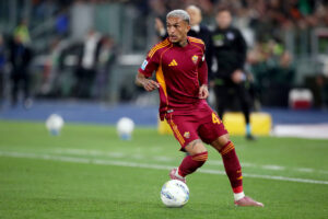 Roma star Wesley sent home by Brazil after new injury problem