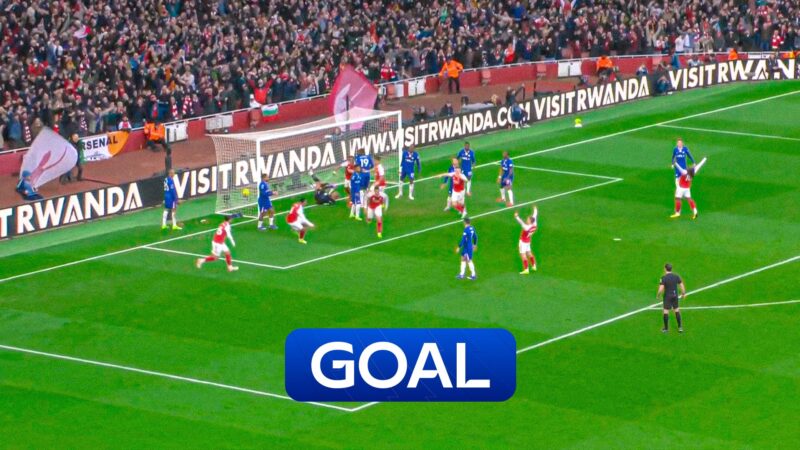 ‘The art of set pieces has been MASTERED!’ | Arsenal open scoring with corner!