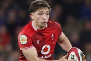 Transfer News: Edwards back at fly-half as Wales make three changes for Ireland