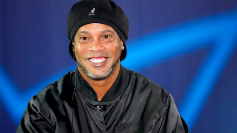 When does the Ronaldinho biopic premiere on Netflix? It will include testimonials from Messi and Neymar