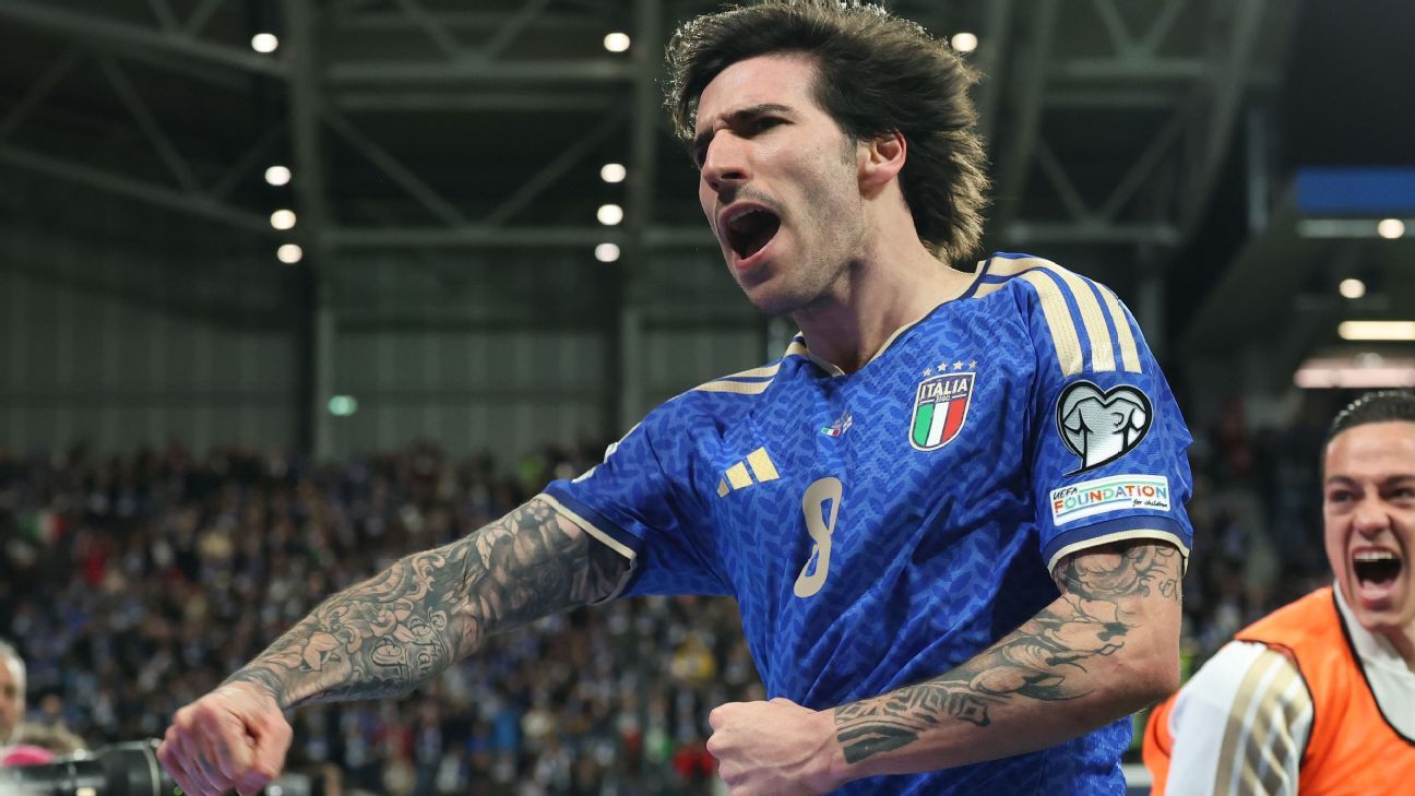 Who can still qualify for the final World Cup spots?