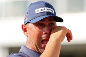Report: Woodland claims emotional first PGA Tour title since brain surgery