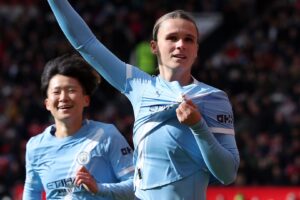 WSL LIVE! City breeze past United | Liverpool edge Everton — Full Story