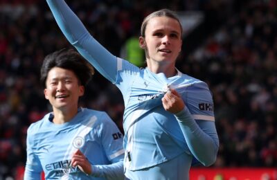 WSL LIVE! City breeze past United | Liverpool edge Everton