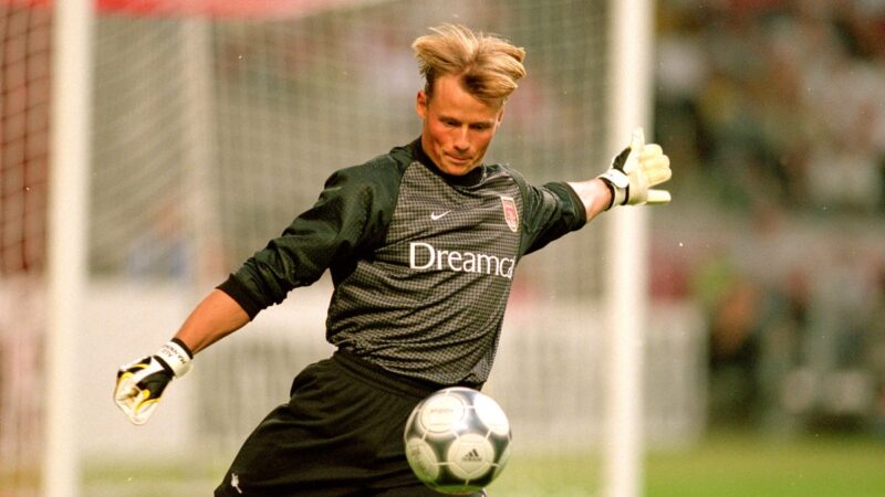 Alex Manninger: Former Arsenal and Liverpool goalkeeper killed in car accident aged 48