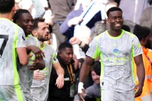 ‘Are you watching Arsenal?’ City thump Chelsea to seize title-race initiative