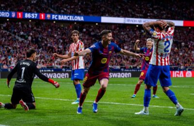 Barcelona close in on LaLiga with win vs. Atlético, Man City thrash Liverpool, more
