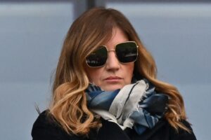 Brady announces West Ham exit