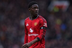 Carrick: United in ‘good place’ on new Mainoo deal