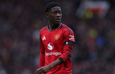 Carrick: United in 'good place' on new Mainoo deal