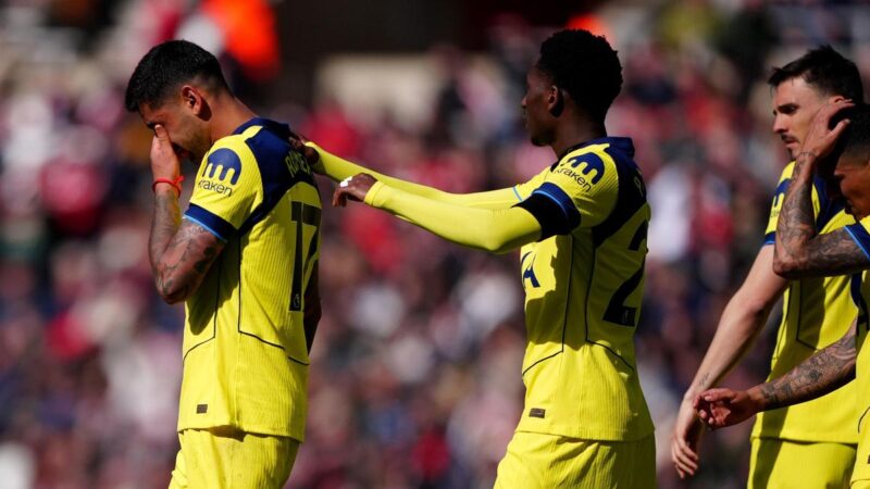 Report: Concern for Argentina before FIFA World Cup as Romero injured in Tottenham’s loss to Sunderland