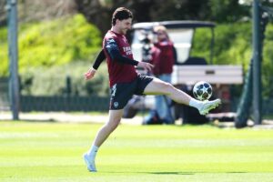 Declan Rice trains with Arsenal team-mates ahead of trip to Sporting Lisbon
