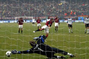 Report: Former Man Utd & Milan goalkeeper reflects on career: ‘I often hung out with Beckham & Van Basten’
