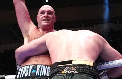 Fury returns to beat Makhmudov as AJ mega fight looms