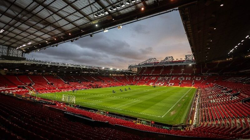Get to a Premier League game this weekend! Grab your seat now with last-minute deals still available at Liverpool, Manchester United, and a crucial relegation battle