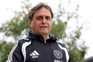 Guillermo Hoyos, longtime friend of Lionel Messi, unveiled as Inter Miami coach