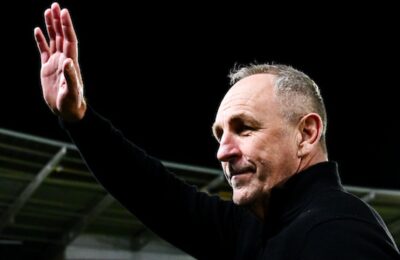 Hull beaten by Saints as Cartwright reveals he was a 'blubbering mess'