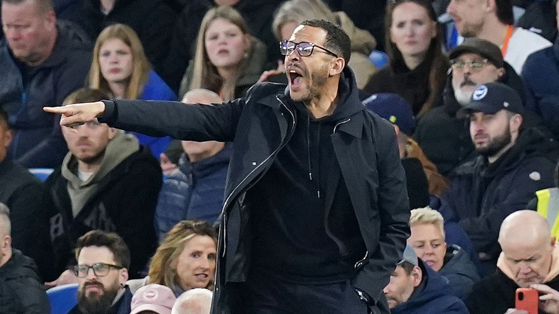 'Indefensible!' every word from unimpressed Rosenior after Chelsea shambles