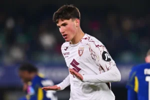‘Intent On Moving Ahead Of The Competition’ – Everton And West Ham Rivalled For Star