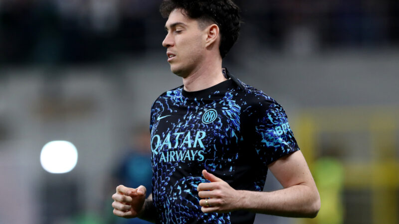 Report: Inter and Barcelona have major difference in Bastoni valuation