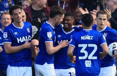 Ipswich lead; Leicester trail Sheff Wed & Lincoln head for promotion EFL on Sky LIVE!