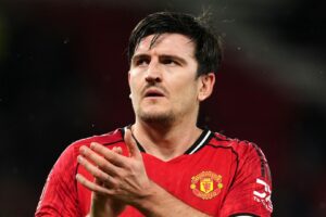 Maguire signs new Man Utd contract
