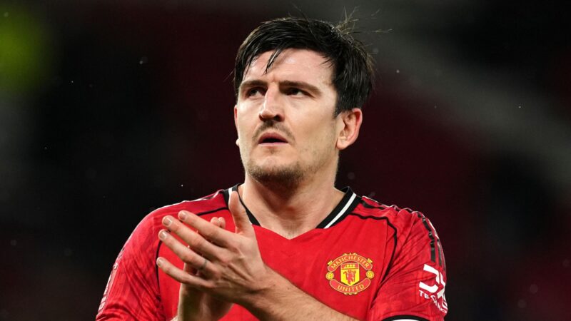 Maguire signs new Man Utd contract
