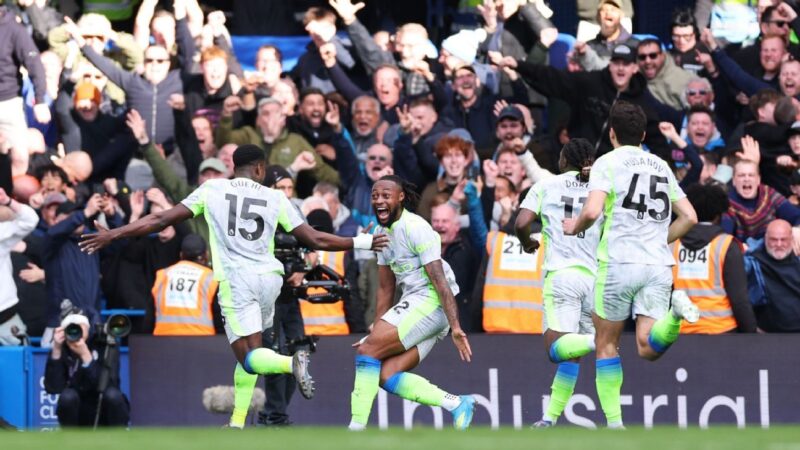 Man City revive Premier League race as Arsenal lose; Inter win seven-goal thriller; more