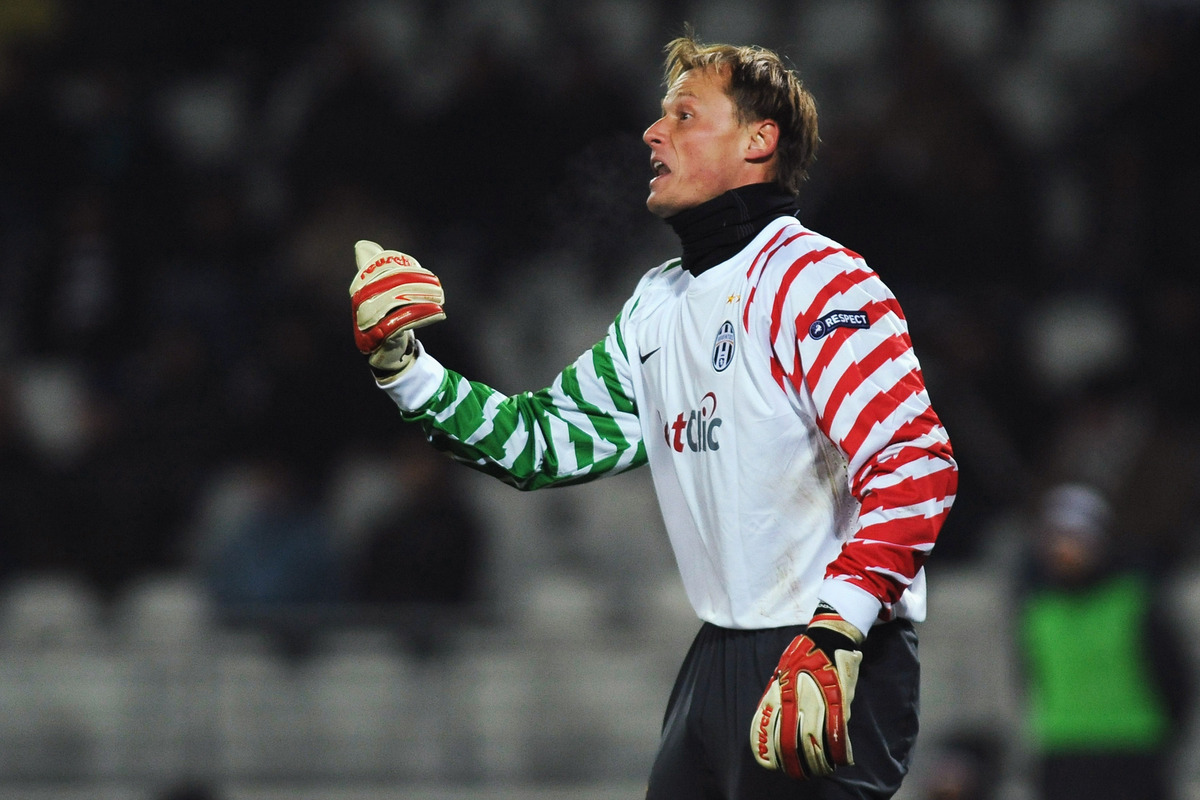 Manninger tribute from Fiorentina and touching Buffon message