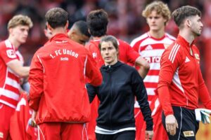 Marie-Louise Eta beaten in historic first match