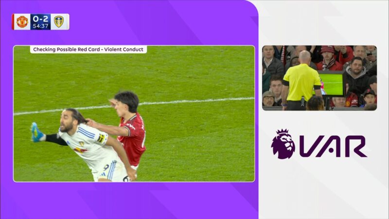 Martinez SENT OFF after VAR review for hair pull on Calvert-Lewin