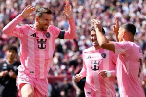 Messi stunner gives Miami’s new coach debut win