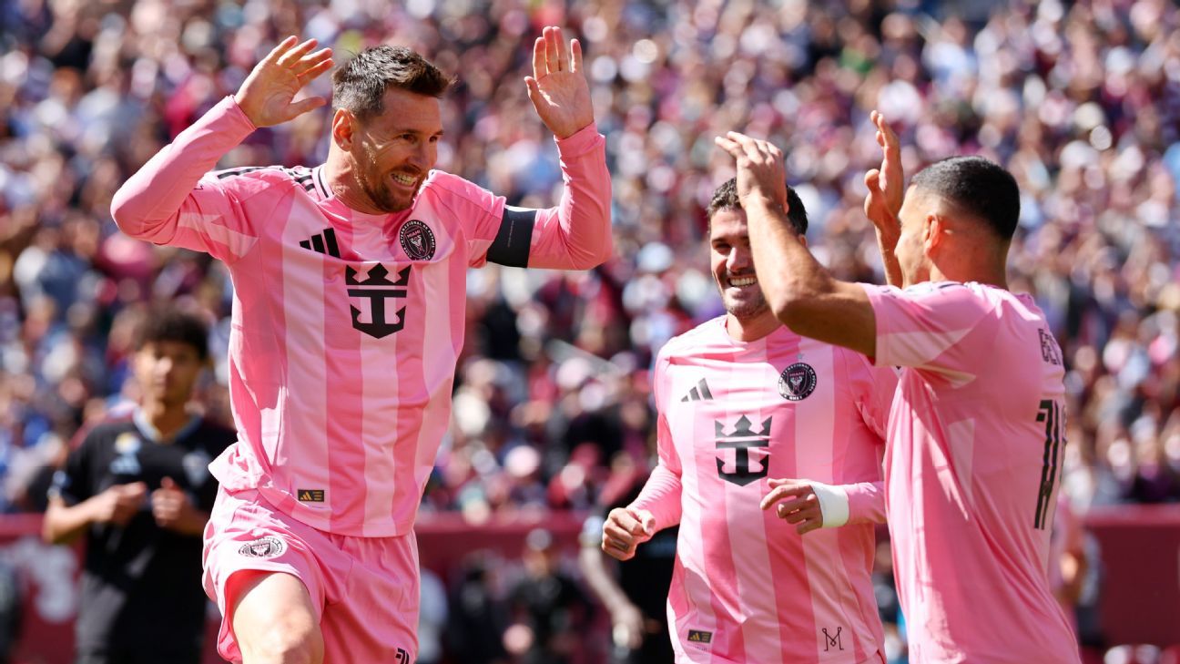 Messi stunner gives Miami's new coach debut win